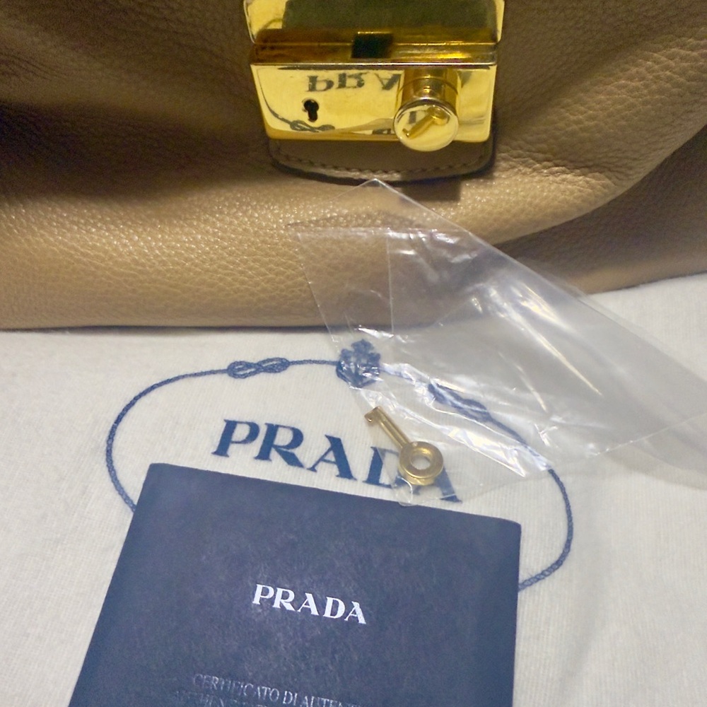 3Way #Prada Vitello Daino Caramel Calf
Leather Bag - Picture 7 of 9